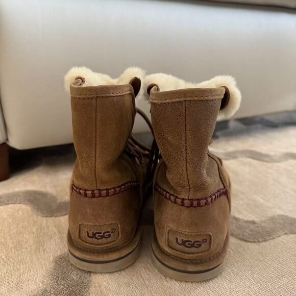 Ugg Australia Women Lodge Leather Sheepskin Lace UpBoots Shoes Sz 7 - Picture 7 of 8